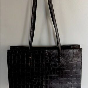 WILSONS Leather Icon Large Tote, Black Cocodile Embossed 16”x11”x5”